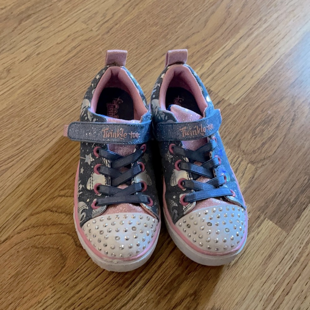 Good used condition twinkle toes